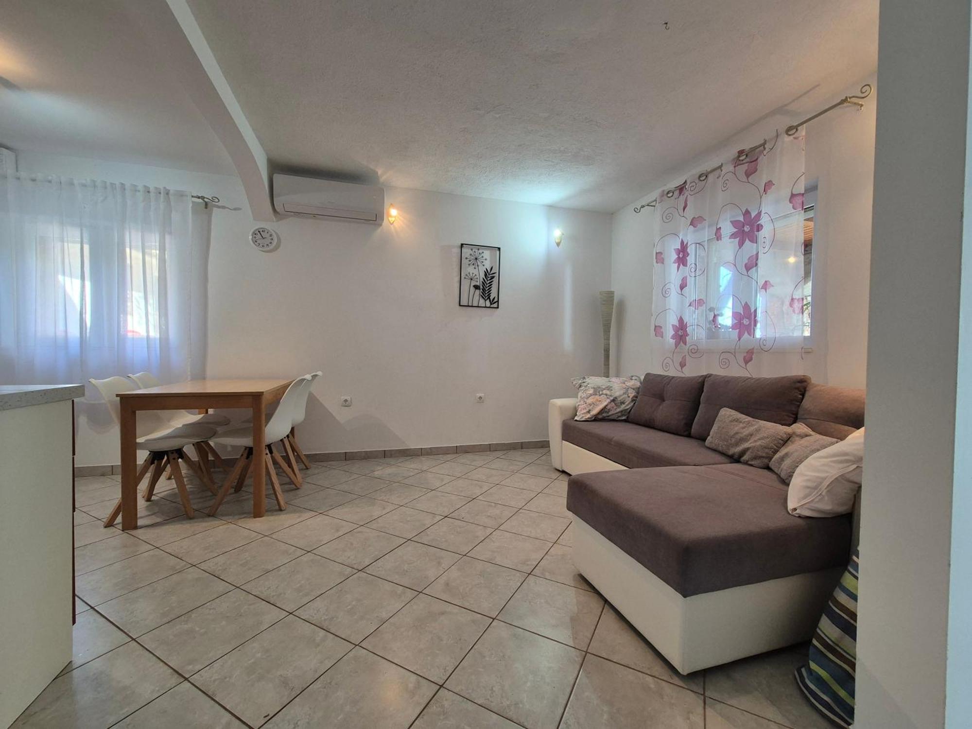Apartment Zavala 8774B Jelsa  Exterior photo